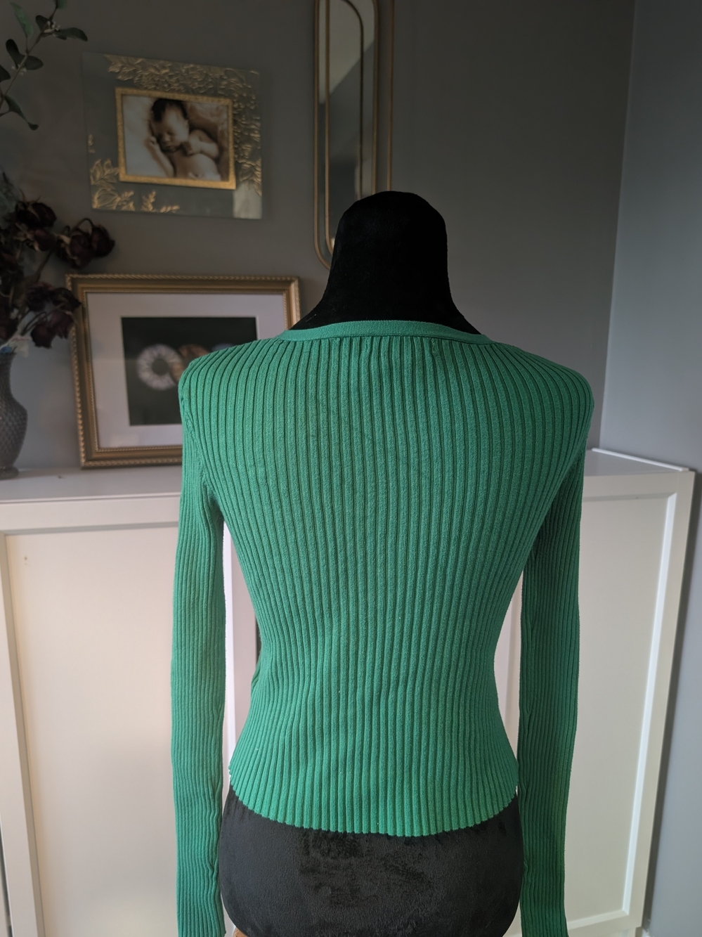 Emerald Green Ribbed V-Neck Button Cardigan - Picture 2 of 2